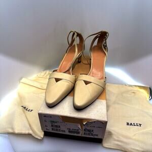 Bally Mella/06 Beige Leather Slingback Heels Size US 7.5 EU 38 Italy Pointed Toe